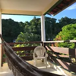 Casa Completa Localizada A Cerca A 1 Km Da Praia De Taperapua