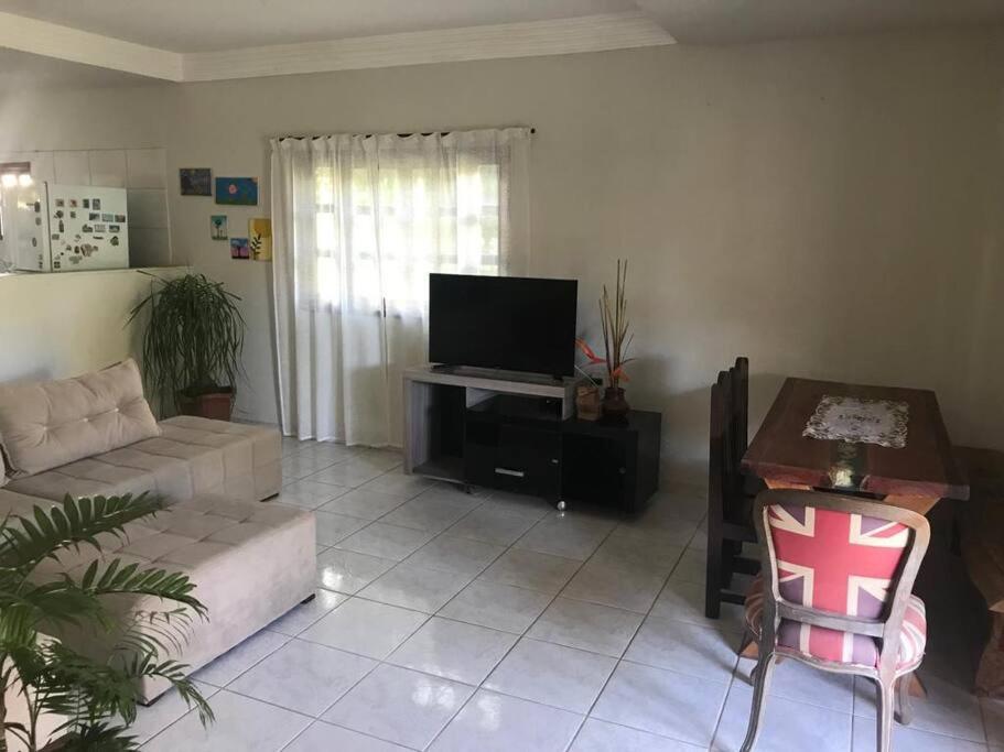 Casa Completa Localizada A Cerca A 1 Km Da De Taperapua *