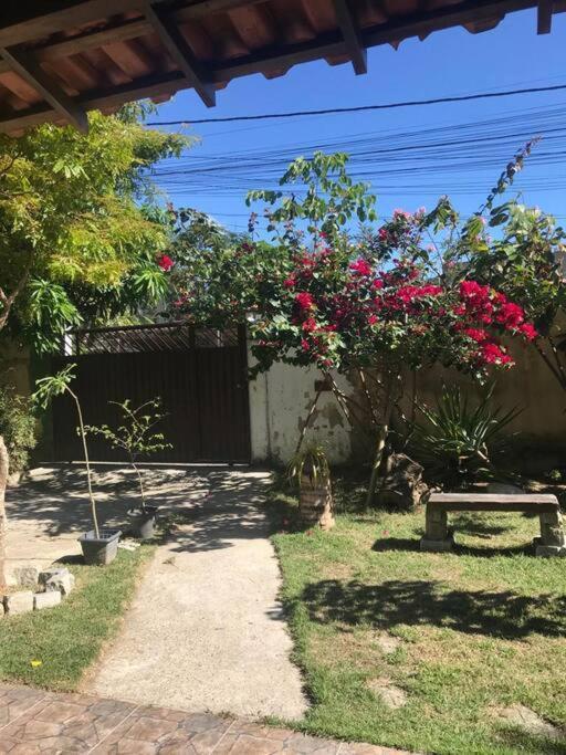 Casa Completa Localizada A Cerca A 1 Km Da De Taperapua Porto Seguro
